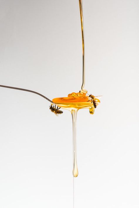 Bee Aesthetic, Bompas And Parr, Heathy Snack, Honey Art, Manipura Chakra, Aesthetic Health, Honey Label, Honey Photography, Tattoo Health