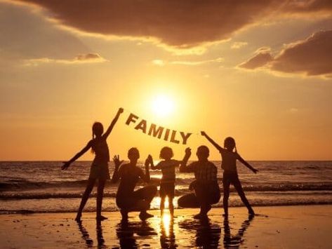 Family Destinations, Family Stock Photo, Annual Leave, Vision Board Photos, Family Picture Poses, Family Beach Pictures, Dream Family, Family Images, Foto Inspiration