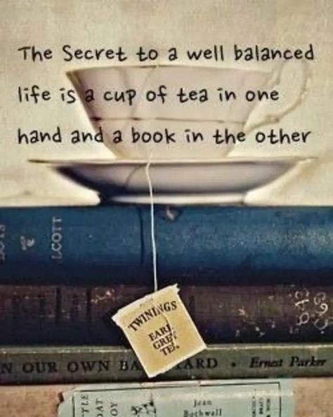 Tea Poetry, D Book, Book Corners, Balanced Life, World Of Books, Book Dragon, Happy Art, Best Books To Read, Job Hiring