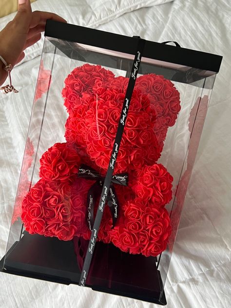 Apartment Decorating For Couples, Rose Teddy Bear, Luxury Flower Bouquets, Red Quinceanera Dresses, Red Quinceanera, Elegant Birthday Cakes, Flower Gift Ideas, Sweet Wine, Glitter Roses