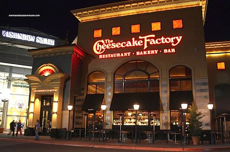 Cheescake Factory, Cheesecake Factory Restaurant, Cheese Cake Factory, Red Birthday Cakes, Pasta Penne, Cheese Factory, The Cheesecake Factory, Cake Factory, Chicago Shopping