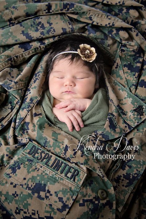 Marine Corps/Military newborn By Photographer: Military Baby Pictures, Usmc Baby, Marine Baby, Military Baby, Baby Boy Newborn Photography, Foto Newborn, Military Photography, Newborn Photography Boy, Baby Poses