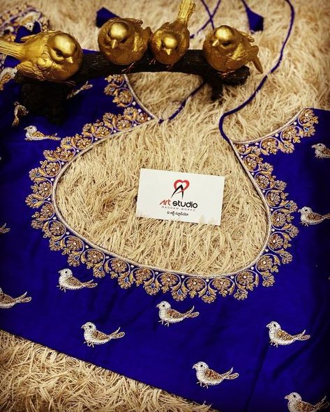 Blouse Back Design, Magam Work Designs, Blue Blouse Designs, Netted Blouse Designs, Latest Bridal Blouse Designs, Bridal Blouses, Latest Blouse Designs Pattern, Boat Neck Blouse Design, Aari Designs