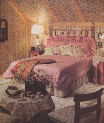 10 Reasons Why The 1980s Were The Ugliest Decade For Everything (PHOTOS) Shabby Chic Decorating, 80’s Bedroom, 1980s Bedroom, 80s Room Decor, Retro Aprons, 80s Bedroom Ideas, 1980s Decor, 90s Interior, 80s Bedroom Aesthetic