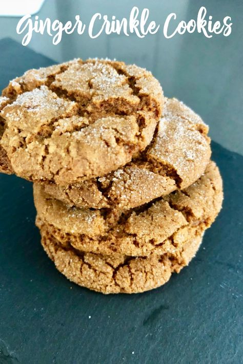 Gingerbread Crinkle cookies are gingerbread in cookie form. Perfect for the holiday cookie exchanges and parties. Gingerbread Crinkle Cookies, Hot Fudge Cake, Drop Cookie, Drop Cookie Recipes, Hot Chocolate Fudge, Bread Cookies, Holiday Cookie Exchange, Party Food Dessert, Single Serve Desserts