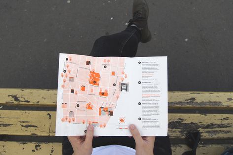 Tour Guide Design, Map Brochures, City Guide Design, Travel Project, Infographic Map, Buda Castle, Graphic Design Books, Book Design Layout, City Guides