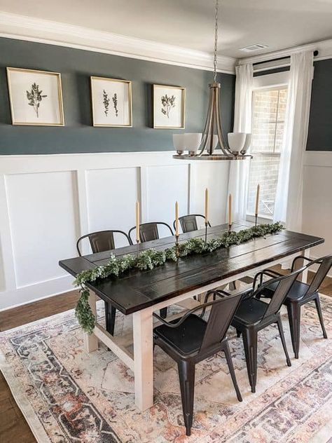 Black White Wood Dining Room, Dining Room With Doors To Outside, Neutral Home Design Ideas, Small Dining Room Aesthetic, Dining Room Farmhouse Modern, Dining Room Moulding Ideas, Dining Room Wall Moulding, Modern Cozy Dining Room, Dining Room With Black Table