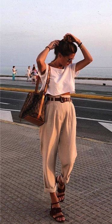 Best Women Outfits, Minimalist Womens Outfits, Summer At The Beach Outfits, Wedding Dress Guest Outfit Fall, August Dinner Outfit, Modern Boho Womens Fashion, 2023 Fashion Trends Going Out, Boho Work Attire, Womens Elegant Outfits