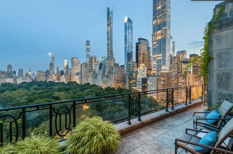 Inside An Outrageous $94 Million NYC Central Park Penthouse New York Penthouse Luxury, Penthouse Nyc, Penthouse Garden, Appartement New York, Penthouse In New York, Penthouse Luxury, New York Central Park, Manhattan Penthouse, Central Park View