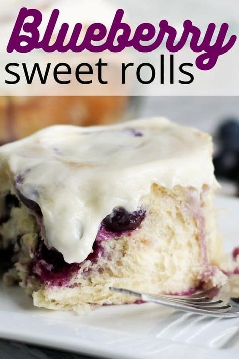 Sweet Rolls Recipe, Blueberry Sweet Rolls, Blueberry Cinnamon Rolls, Cinnamon Roll Icing, Savory Breakfast Recipes, Sweet Roll Recipe, Cream Cheese Rolls, Breakfast Rolls, Cream Cheese Glaze