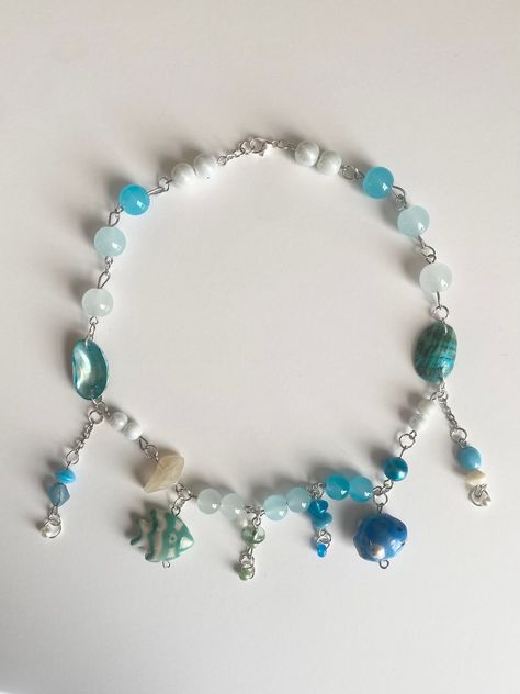 "\"Seafoam\" ocean inspired, handmade, beaded, silver necklace. Necklace comes to 15\" in length. Bubbly, cute and fun :)" Mermaid Inspired Accessories, Oceancore Jewelry, Ocean Inspired Necklace, Fish Mermaid, Ocean Inspired Jewelry, Ocean Necklace, Ocean Fish, Mermaid Jewelry, Mermaid Inspired