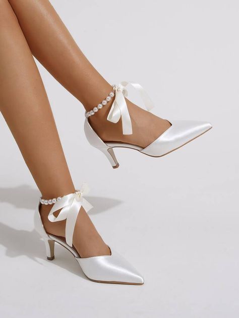 Classy Bride Shoes, Great Gatsby Shoes For Women, White Heels With Bow And Pearls, Pearl Shoes High Heels, Pearl Strap Heels, Pearl White Heels, Heels Classy Elegant White, White Pearl Shoes, White Shoes Formal