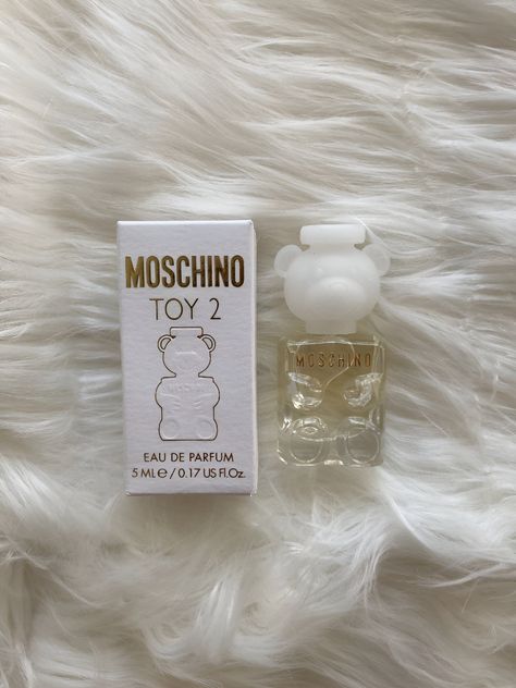 Moschino Womens Perfume Toy 2 0.17 oz 🌹Womens Perfume EDP🌹 🛍️ Brand New In Box 📦 Fast Free Shipping 💖Hello everyone, this is the mini splash version of #Moschino Toy 2 Eau De Parfum. 💖Its 0.17 ounces and makes for a great gift or tester before buying the bigger sized ones. 🛍️ Checkout my store for other mini perfumes. Mini Perfumes Aesthetic, Iris Perfume, Moschino Toy 2, Moschino Perfume, Mini Parfum, Perfume Mini, 2024 Board, Amazon Account, Womens Perfume