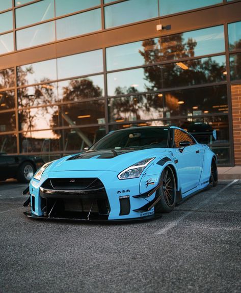 ‪Such a sick color on this R35🔵🔥 | Credit: zhuohao_liu | #killtire #deathtoalltires #gtr #nissan ‬ Nissan Gtr 35, Skyline Gtr R35, Nissan Skyline R35, Skyline R35, Nissan Gtr Wallpapers, Gtr 35, Gtr Nissan, Gtr Nismo, Nissan Gtr R34