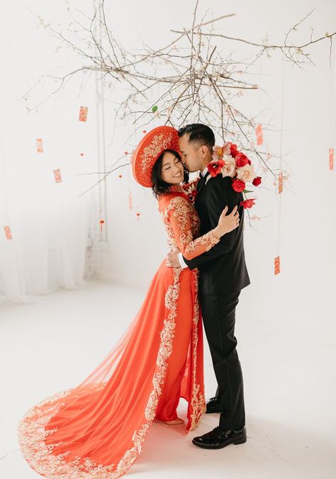 Vietnamese Wedding Photography, Traditional Vietnamese Wedding, Tea Ceremony Wedding, Vietnamese Wedding Dress, Ao Dai Wedding, Vietnam Wedding, Vietnamese Wedding, Chinese Wedding Dress, Western Wedding Dresses