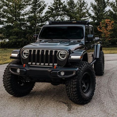 All Black Jeep, Jeep Wrangler Hard Top, Black Jeep Wrangler, Tmax Yamaha, Black Jeep, Dream Cars Jeep, Offroad Jeep, Jeep Rubicon, American Legend