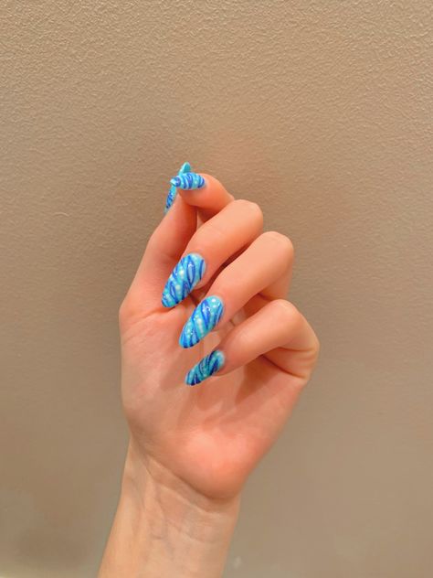 Blue Avatar Inspired Nails, Avatar The Way Of Water Inspired Nails, Avatar Acrylic Nails, Avatar Way Of Water Nails, Avatar Nail Ideas, Avatar Nails Ideas, Avatar Nails Acrylic, Avatar Themed Nails, Avatar Nail Designs