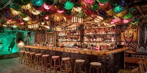 Most People Don't Know About This Hidden Tiki Bar In Southern California Bar Seats, Hawaii Restaurant, Secret Entrance, Bar In Casa, Chicago Bars, Tiki Bars, Tiki Bar Decor, Tiki Decor, Tiki Lounge