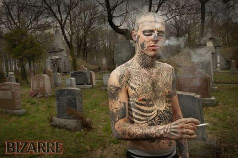Skull face tattoo guy in Lady Gaga's video Skull Face Tattoo, Lady Gaga Gif, Zombie Tattoo, Rick Genest, Zombie Boy, Grave Yard, Epic Tattoo, Skeleton Tattoos, Weird Tattoos