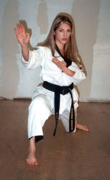 Celebrities Who Are Black Belts | Famous People Who Have Black Belts Black Belt Karate, Martial Arts Clothing, Women Karate, Karate Belt, Karate Martial Arts, Female Martial Artists, Martial Arts Girl, Katheryn Winnick, Karate Girl