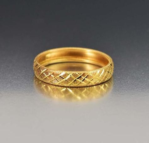 Gold Ring Indian, Gents Gold Ring, Band Earrings, Modern Gold Ring, Seal Online, Make Rings, Couple Ring Design, Mens Ring Designs, Antique Jewellery Online