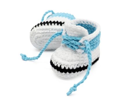 Doll Shoe Crochet Pattern, Amigurumi Patterns, Crochet Doll Sneakers Free Pattern, Crochet Doll Tennis Shoes, Crochet Doll Boots Free Pattern, Crochet Doll Shoes Free Pattern, Crochet Doll Shoes, Skirt Sneakers, Shoe Patterns