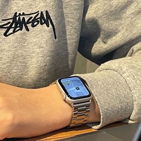 luxury apple watch strap rolex style Apple Watch Aesthetic Men, Kpop Apple Watch, Apple Watch Aesthetic, Apple Watch Men, Apple Watch Fashion, Produk Apple, Cute Watches, Apple Watch Accessories, Apple Watch Case