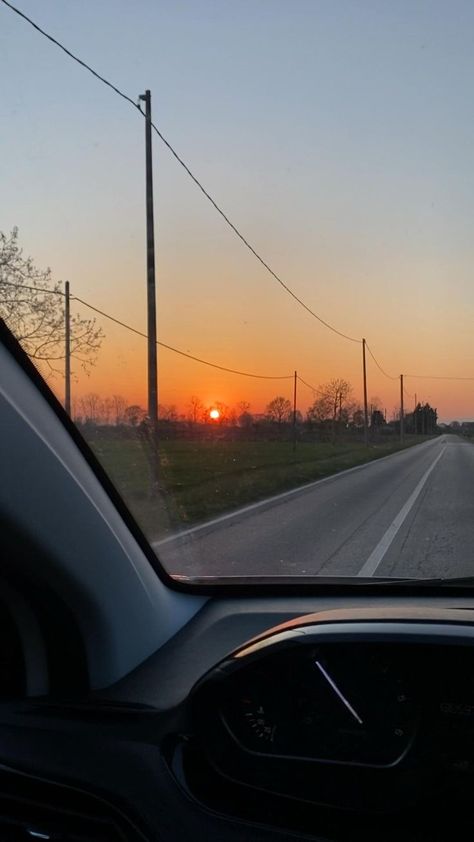 Hand Out Of Car Window Aesthetic, Rainy Day Photography, Red Aesthetic Grunge, Adventure Travel Explore, Travel Pictures Poses, Driving Photography, Rainbow Aesthetic, Beautiful Photography Nature, Cool Instagram Pictures