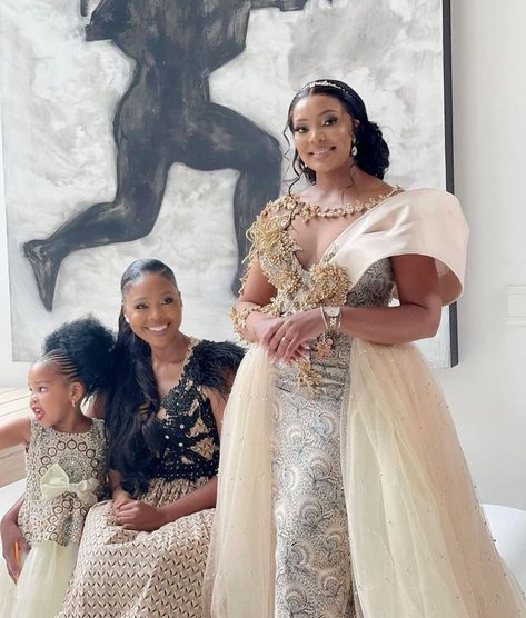 Zulu Traditional Wedding Dresses, Wedding Dresses South Africa, South African Wedding Dress, Zulu Traditional Wedding, African Wedding Dresses, South African Traditional Dresses, Couples African Outfits, African Bridal Dress, African Traditional Wear