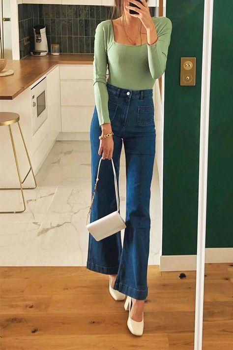 [PaidLink] 90 Trendiest Jeans Slim Fit Women Outfit Ideas Ideas You Have To See 2023 #jeansslimfitwomenoutfitideas High Waisted Wide Leg Jeans Outfit, Wide Jeans Outfit, Pocket Trumpet, Denim Pants Outfit, Bell Bottom Jeans Outfit, Flared Pants Outfit, Wide Leg Jeans Outfit, Flare Jeans Outfit, Straight Leg Jeans Outfits