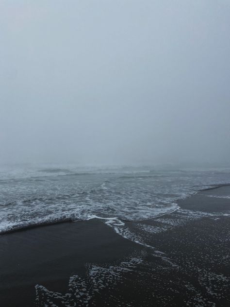 Nature, Foggy Sea Aesthetic, Misty Beach Aesthetic, Moody Beach Pictures, Beach In The Rain, Foggy Ocean Aesthetic, Ocean Grunge Aesthetic, Foggy Beach Aesthetic, Dark Coastal Aesthetic