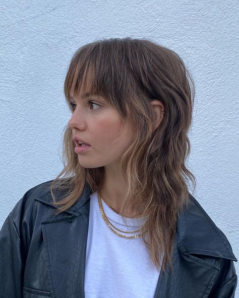 Debby Ryan, Retro Haircut, Low Maintenance Haircut, Mullet Haircut, Wolf Cut, Haircut Inspiration, Shag Haircut, Mullet Hairstyle, Cut My Hair