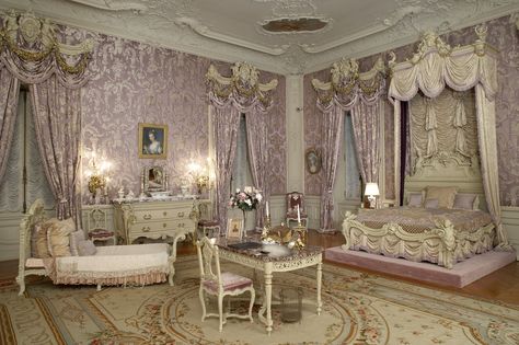 Marble Hall Alva Vanderbilt, Rococo Interior, Royal Bedroom, Marble House, W Hotel, Home Luxury, New England Homes, Rococo Style, Design Website