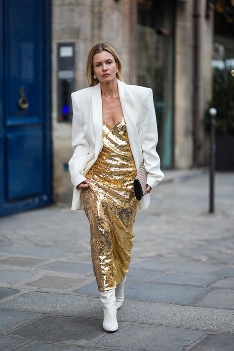 Holiday Outfit Idea: Structured Sequins Sequin Dress Jacket, Sequins Blazer Outfit, Sequin Blazer Outfit, Glittery Gown, Sequins Outfit, Sequin Dress Outfit, Blazer Outfit Ideas, Bright Blazer, Cute Winter Coats