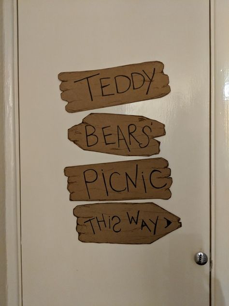 Teddy bears' picnic sign Bear Themed Decorations, Teddy Bear Picnic Aesthetic, Teddy Bear Picnic Snacks, Bear Theme Party Decoration, Teddy Bear Photo Booth, First Birthday Teddy Bear Picnic, Teddy Bear Picnic Decorations, Teddy Bear Picnic Sign, 2nd Birthday Bear Theme