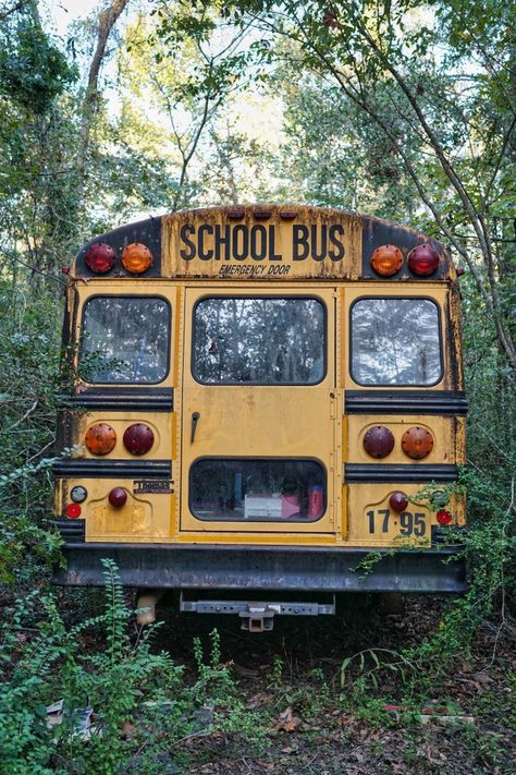 Old Bus Aesthetic, Abandoned Aesthetic Person, School Bus Graveyard Aesthetic, Abandoned School Aesthetic, Abounded Places, School Bus Aesthetic, Abandoned School Bus, Buch Aesthetic, Lila Core