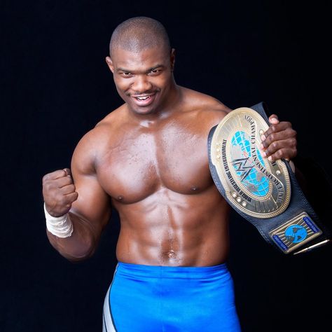 Shelton Benjamin Professional Wrestling, 2000s Kids Shows, Shelton Benjamin, Intercontinental Championship, Wwe World, Wrestling Superstars, The Men, Pro Wrestling, Looking Back