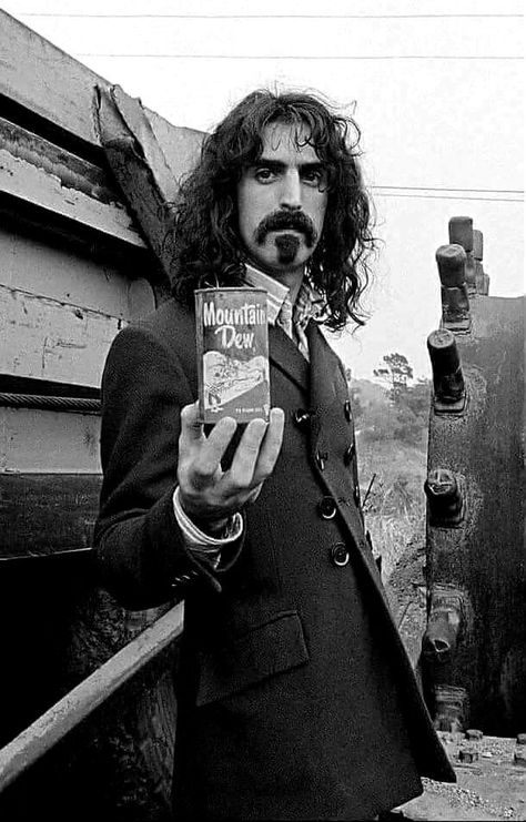 Zappa.com • View topic - Frank ZAPPA PICTURES Ryan Gosling, Concert Posters, Frank Vincent, Septième Art, Frank Zappa, Music Photo, Music Legends, Rock Star, Psych