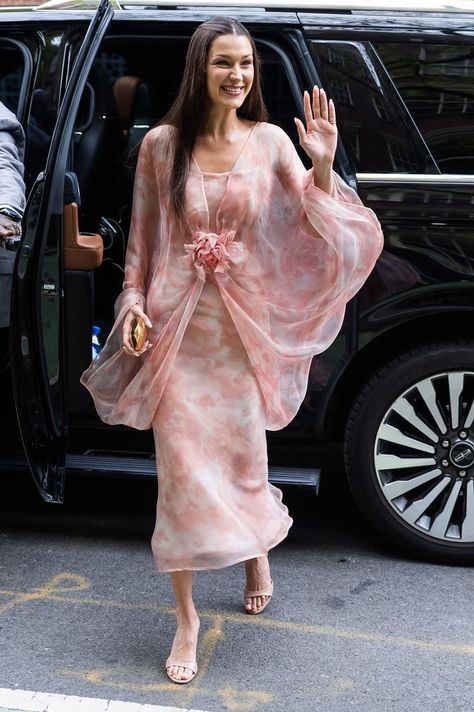 Celebrity Sightings In New York City - May 04, 2024 Bella Hadid Dress, Bela Hadid, Bella Hadid Street Style, Isabella Hadid, Hadid Sisters, Fairy Dresses, Bella Hadid Outfits, Bella Hadid Style, Celebrity Sightings