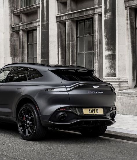 Dbx Aston Martin, Aston Martin 2023, Aston Martin Dbx Suv, Aston Martin Suv, Aston Martin Car, Aston Martin Sports Car, Laferrari Aperta, Eksterior Modern, Luxury Vehicle