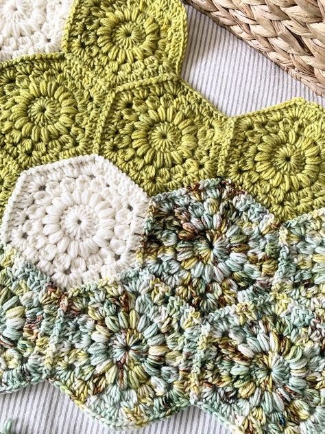 Summer Fade Hexie Blanket Pattern x Farmers Market Collection by Hue Loco Yarn — NautiKrall Crochet Couture, Crochet Blanket Hexagon Pattern, Beautiful Granny Squares, Fast Crochet Projects To Sell, Crocheted Hexagons, Summer Crochet Blanket, Mushroom Granny Square, Hexagon Crochet Blanket, Nautikrall Crochet