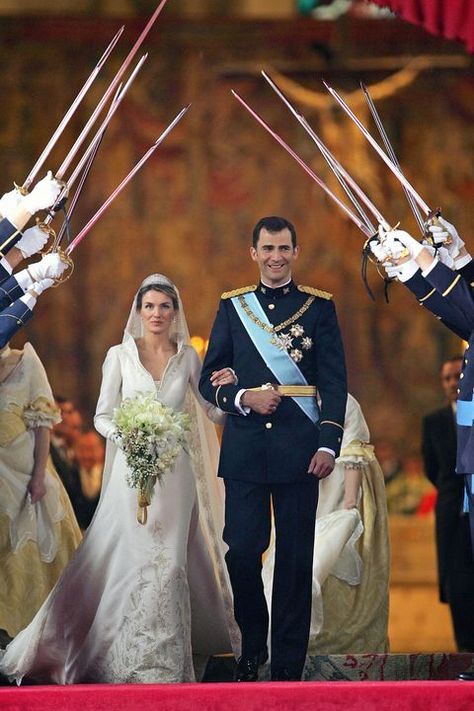 Dinner In Paris, 15th Wedding Anniversary, Princess Letizia, Authentic Wedding, Engagement Ceremony, Spanish Royal Family, Hans Christian, Diana Spencer, Royal Weddings