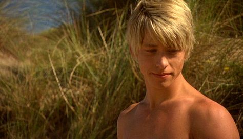 Mitch Hewer Tumblr, Balayage, Maxxie Oliver, Mitch Hewer, Skins Characters, Skin Aesthetics, Skins Uk, Boys Don't Cry, Head & Shoulders