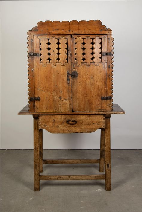 Lot - Spanish Colonial, Mexico, Sabino Wood Cheese Cooler, 17th Century Mexican Carved Wood Furniture, Spanish Revival Furniture, Southwest Interior Design, Southwest Interior, Southwestern Furniture, Colonial Chair, Niche Decor, Medieval Crafts, Spanish Hacienda