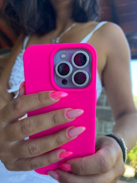 Iphone Asthetics Case, Hot Pink Silicone Iphone Case, Iphone Pic, Bling Phone Cases, Pink Lifestyle, Accessoires Iphone, Stylish Iphone Cases, Girly Phone Cases, Iphone Obsession