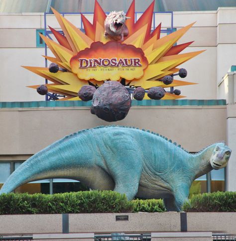 DINOSAUR, DinoLand U.S.A., Disney’s Animal Kingdom-Walt Disney World - everything you need to know about the ride! Disney World Must Do, Disney Dinosaur, Disney World Attractions, Walt Disney World Orlando, Disney Eats, Disney Cards, Disney Rides, Disney Memories, Disney World Florida