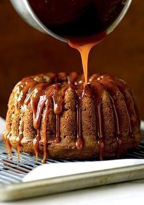 Trisha Yearwood's Fresh Apple Cake with Caramel Glaze Apple Bundt Cake Recipes, Trisha Yearwood Recipes, Apple Bundt Cake, Fresh Apple Cake, Cake With Caramel, Caramel Glaze, Trisha Yearwood, Bunt Cakes, Apple Dessert Recipes