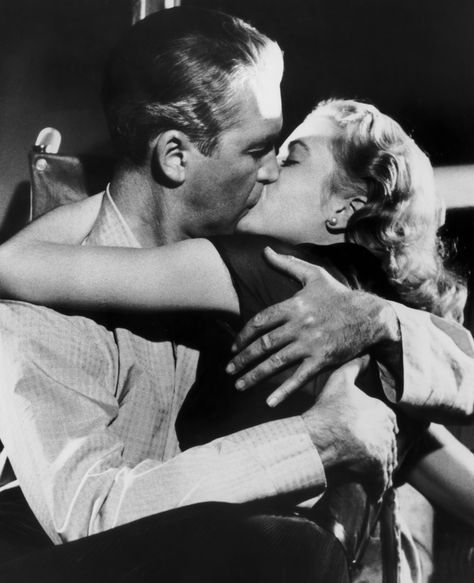 The 29 Most Iconic Movie Kisses of All Time for International Kissing Day - Rear Window from InStyle.com International Kissing Day, Claire Forlani, Movie Kisses, Rhett Butler, Mulholland Drive, Vintage Kiss, James Stewart, Kiss Day, Hollywood Couples