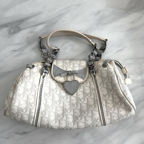 Authentic Christian Dior Trotter Romantique bag Big Dior Bag, Dior Big Bags, Dior Romantique Bag, Dior Heart Bag, Dior Trotter Bag, Christian Dior Purse, Christian Dior Purses, Glossier Bag, Oval Bag