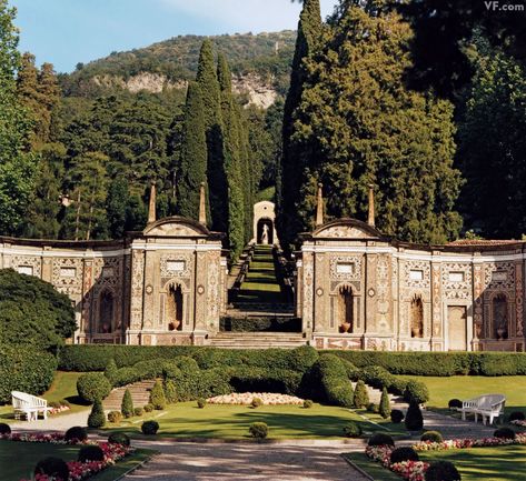 Villa Deste, Lake Como Villas, Old Vanity, Comer See, Toscana Italy, Honeymoon Hotels, Sorrento Italy, Capri Italy, Local Hero